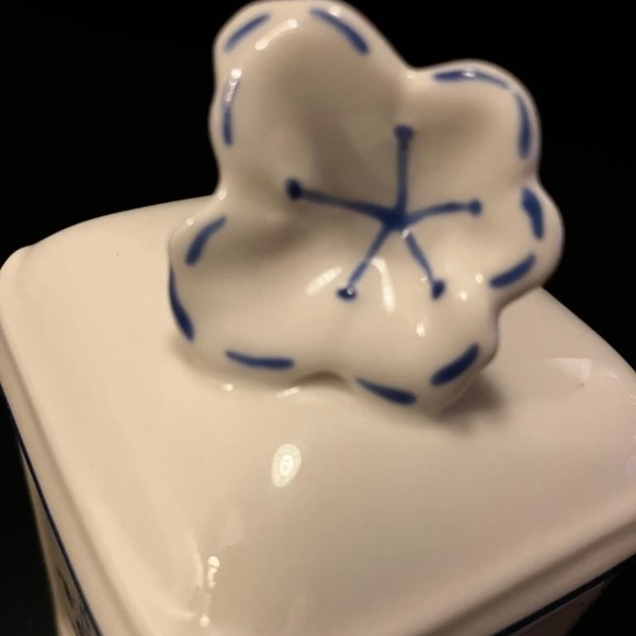 Villeroy & Boch 1748 Small Canister - Picture 4 of 7